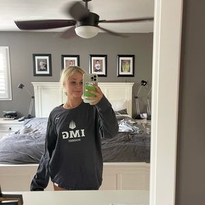 crewneck custom made (IMG Academy)